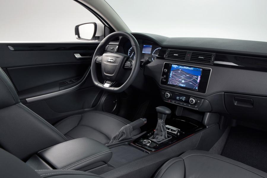 Интерьер Qoros 3 City SUV 2014 года  (фото 33 из 35)